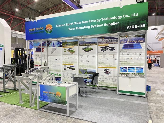 Braket Pemasangan Egret Solar Bersinar di Solartech Indonesia 2026